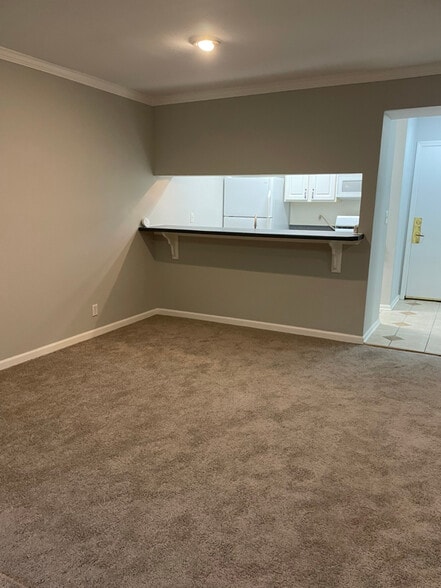 Building Photo - 1905 Tall Oaks Dr