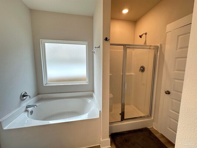 Building Photo - 236 Camellia Dr