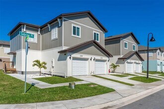 Building Photo - 2058 Silverstone Cir
