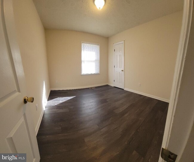 Building Photo - 11031 Ascot Cir