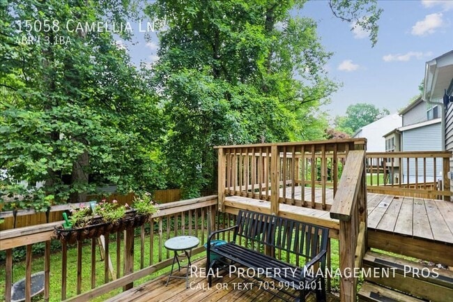 Building Photo - 15058 Camellia Ln