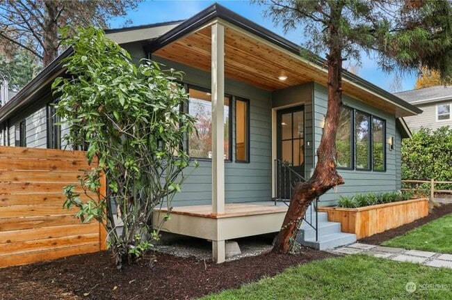 Building Photo - 11025 17th Ave NE