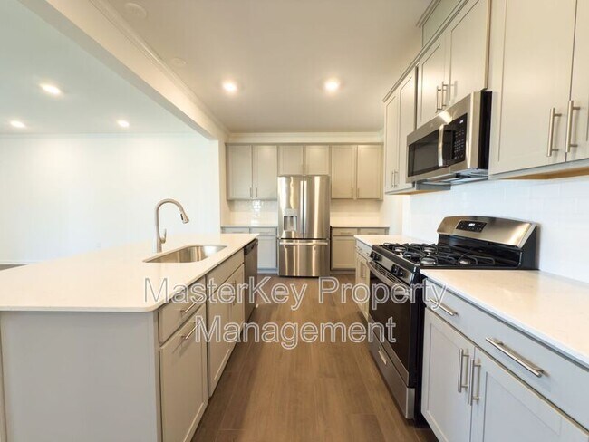 Building Photo - 212 Shingle Oak Rd
