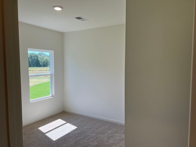 Building Photo - Margaret Location, 1 level 4 BR / 2 BA on Cul-da-sac