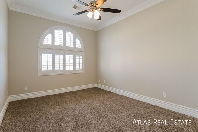 Building Photo - 3704 Fisherking Dr