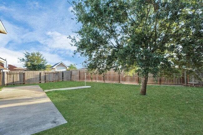 Building Photo - 5114 Blossombury Ct