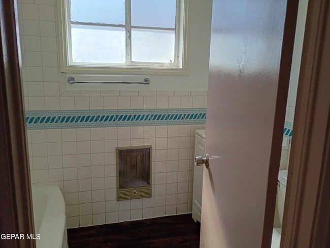 Building Photo - 4704 Clifton Ave