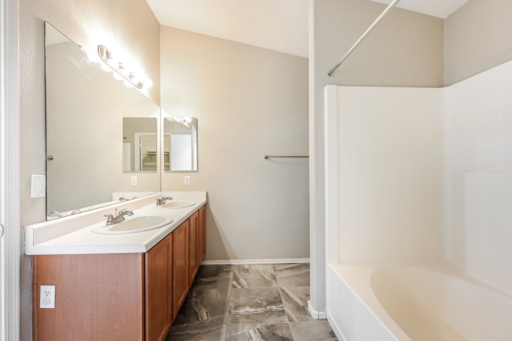 Building Photo - 11338 W Crestbrook Dr