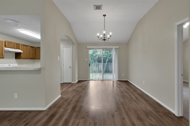 Building Photo - 318 Paradise Ln