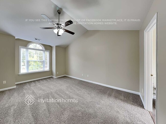 Building Photo - 6829 Oviedo Dr