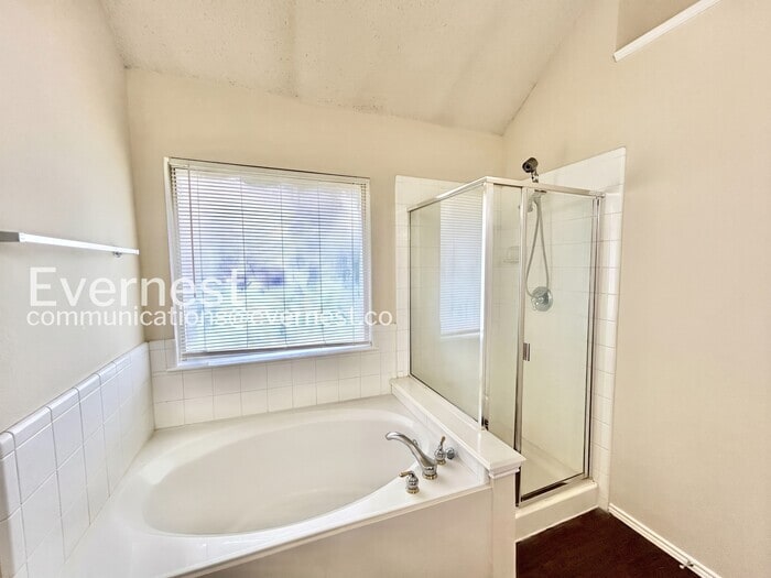 Building Photo - 7912 Boylston Dr