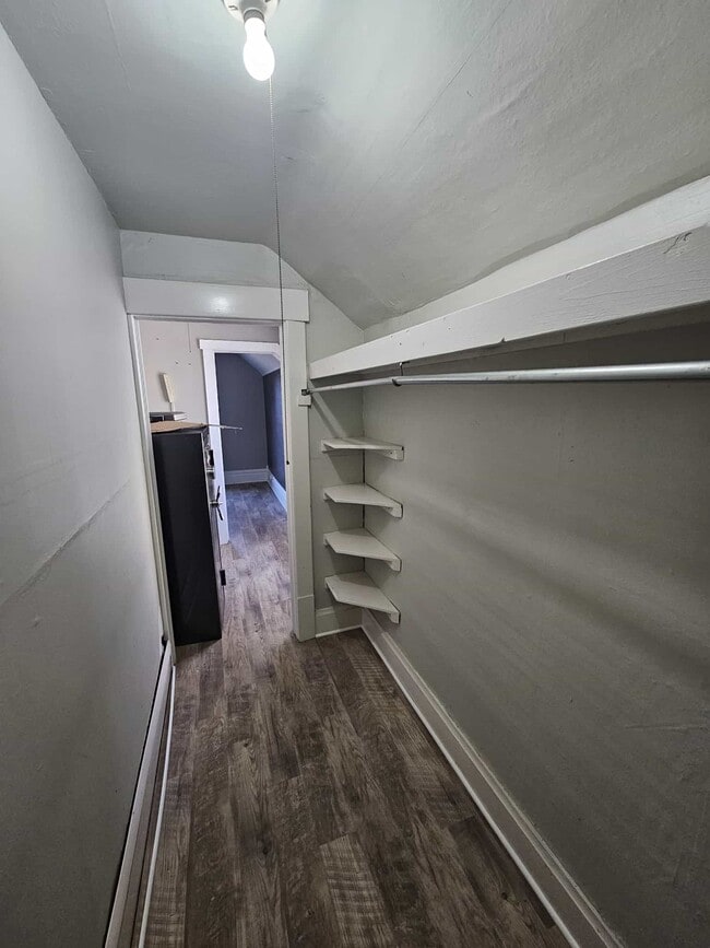 Building Photo - 93 N Rose Blvd