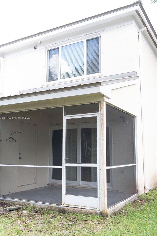 Building Photo - 150 SW 96th Terrace