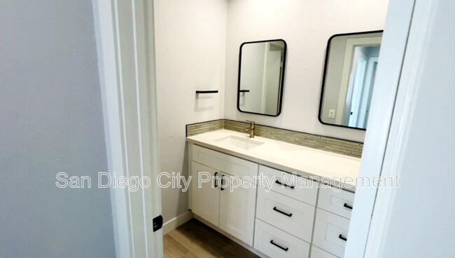 Building Photo - 4022 Mahaila Ave