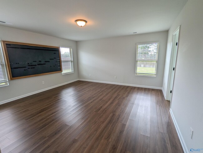 Building Photo - 124 Varina Dr