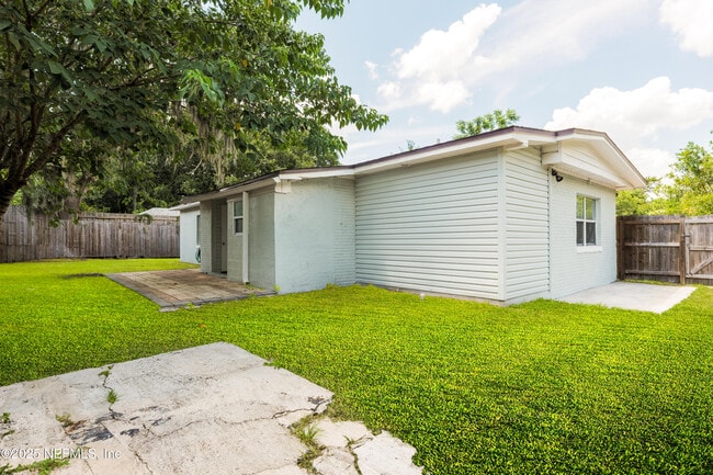 Building Photo - 12064 Aroid Ct