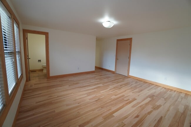 Building Photo - 11965 W Gunsmoke Dr