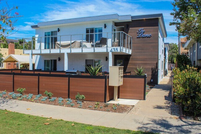 Interior Photo - The Dane