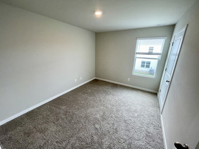 Building Photo - 577 N Kimberlite St