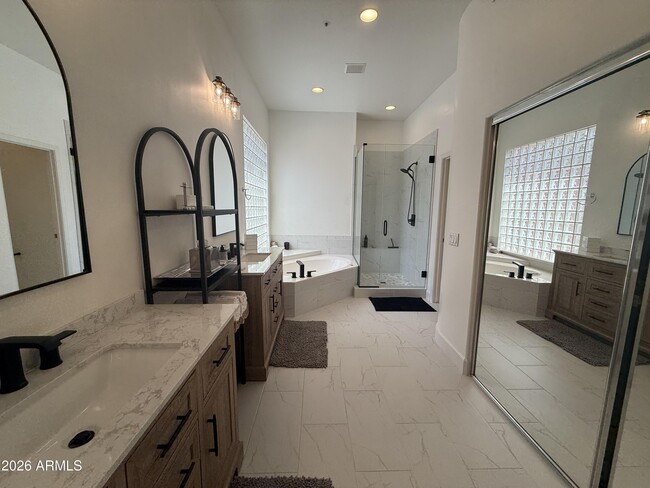 Building Photo - 7979 E Princess Dr