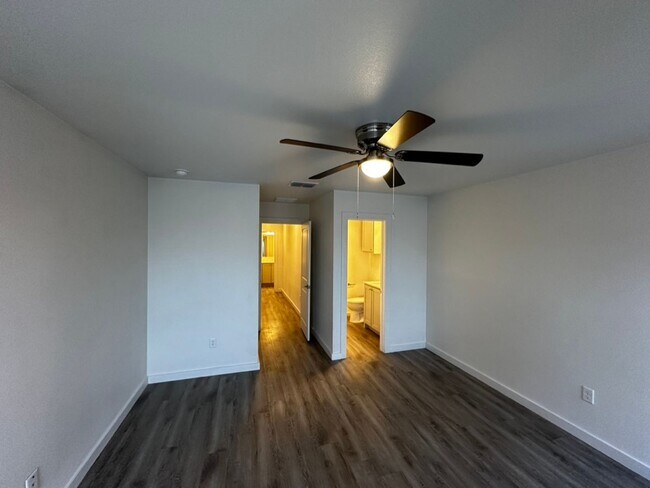 Building Photo - Three Bed, Three Bath now Available!