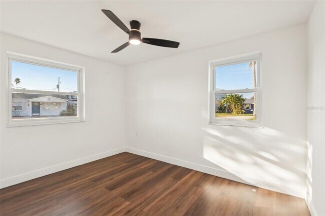 Building Photo - 410 Virginia Ave