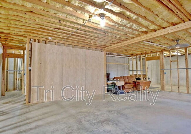 Building Photo - 175 Ridgeway Ct