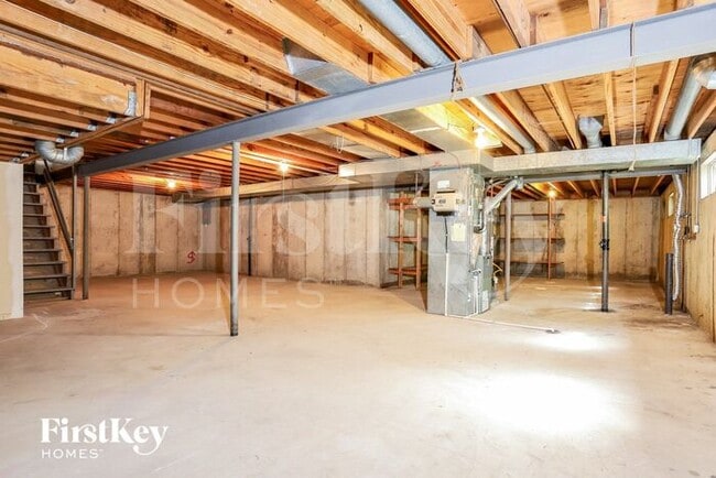 Building Photo - 1616 Treetop Dr