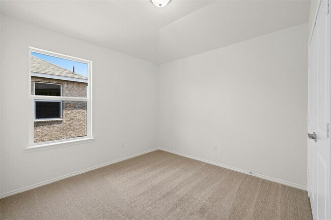 Building Photo - 3643 Sorriso Ln