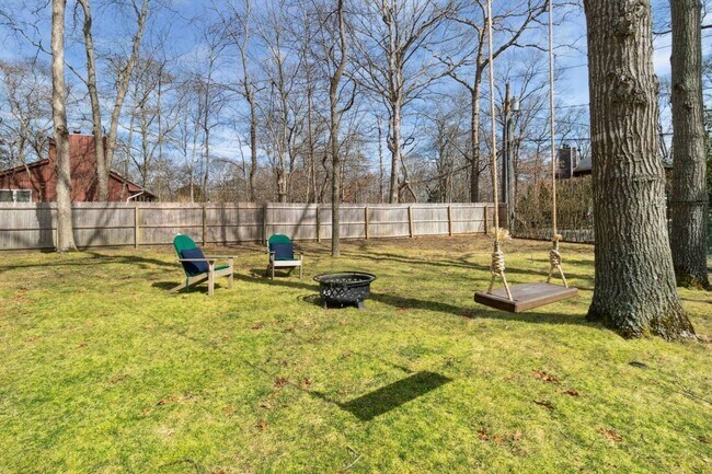 Building Photo - 6 Lincoln Ave