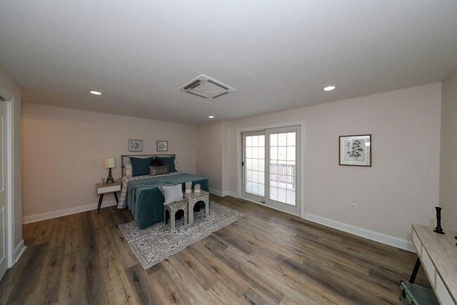 Building Photo - Luxury Kingsmill Treehouse Retreat | 7BR Custom Home with Private Suite