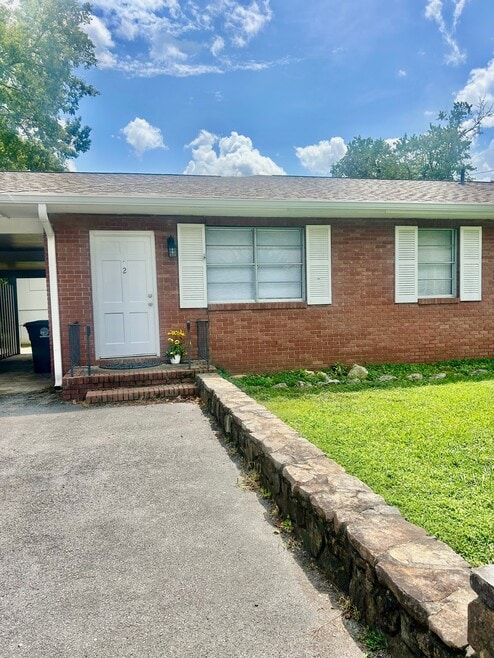 Building Photo - 1002 Ogrady Dr