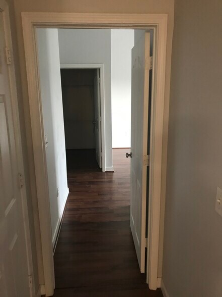 Building Photo - 11286 Hyde Pointe Ct
