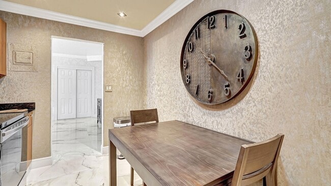 Building Photo - 3000 S Ocean Dr