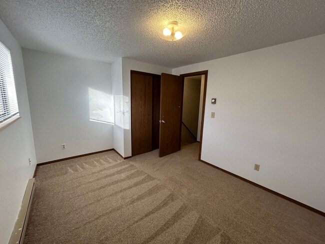 Building Photo - Charming 2-Bedroom Townhome in Loveland