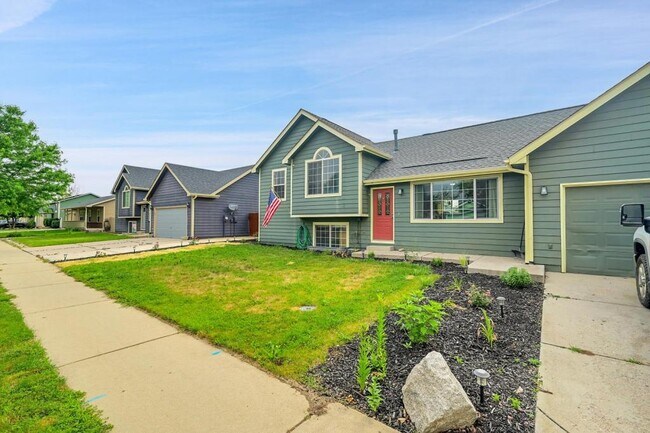 Primary Photo - 2034 Buckeye Ave