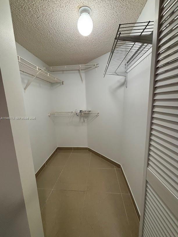 Building Photo - 420 S Park Rd