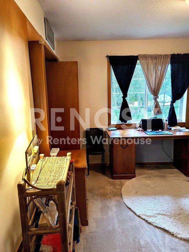 Building Photo - 20245 Ann River Dr