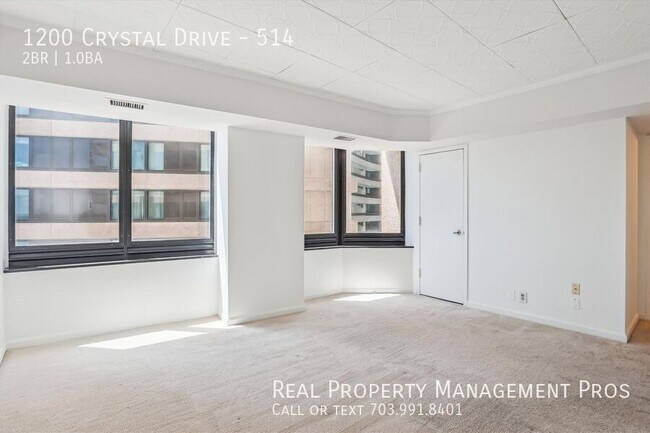 Building Photo - 1200 Crystal Dr