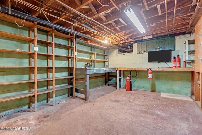 Building Photo - 405 Terrace Ave