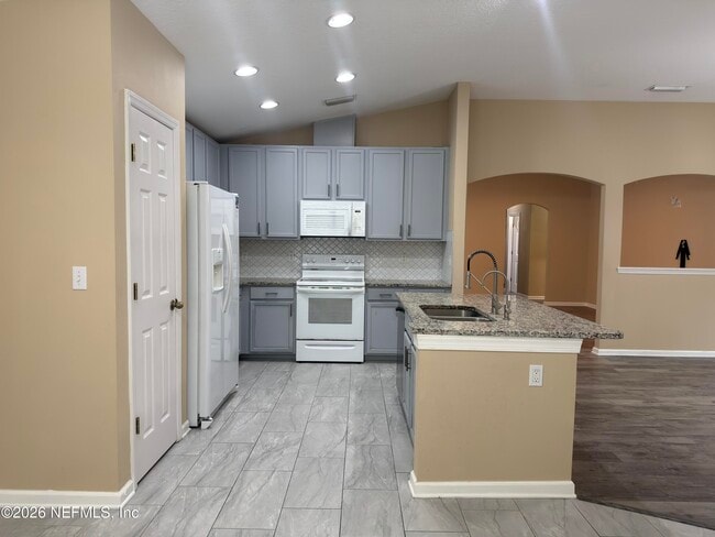 Building Photo - 2472 Willowbend Dr