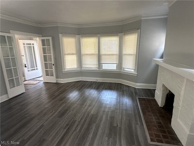 Building Photo - 3342 Desota Ave