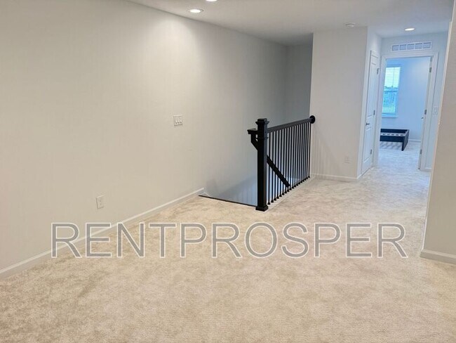 Building Photo - 13925 Easdale Aly