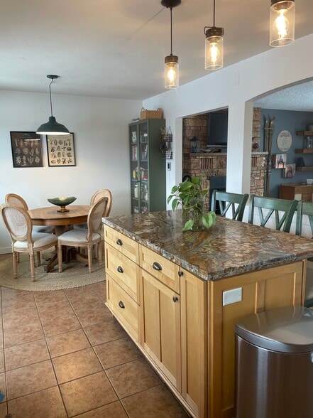 Building Photo - 12 Cloninger Ln