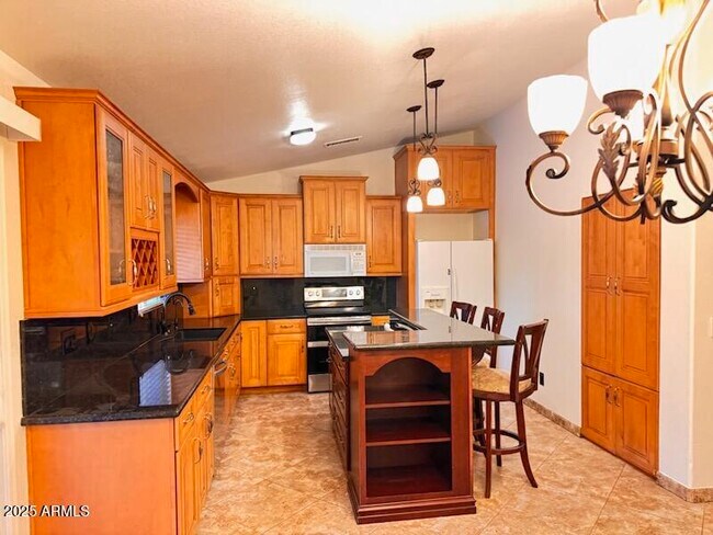 Building Photo - 1291 S Crossbow Pl