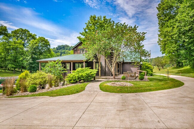 Building Photo - 23120 Bates Rd