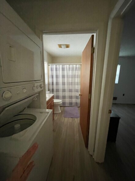 Building Photo - 149 Iced Ln