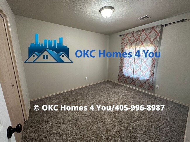 Building Photo - Beautiful 3 Bed 2 Bath in Twin Oaks