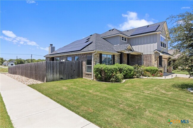 Building Photo - 1326 Carnaby Dr