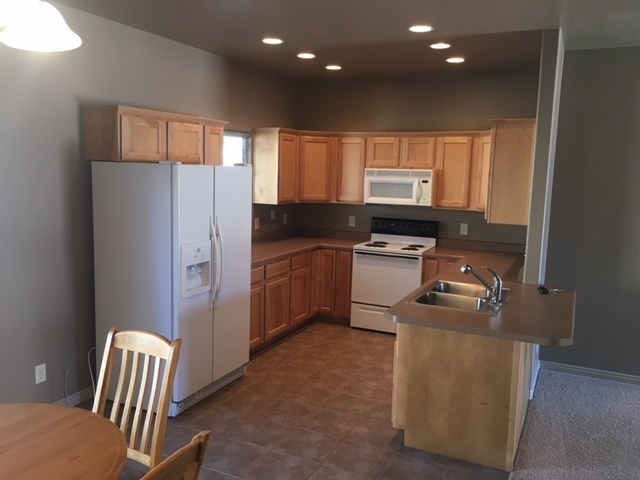 Building Photo - Grand Legacy Near Sky Mountain Golf Course